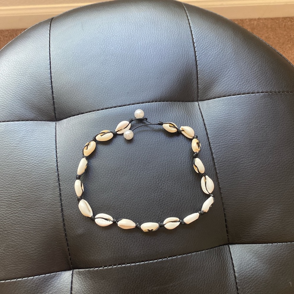 Shell necklace